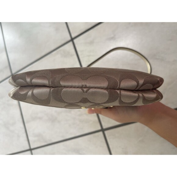 Coach Daisy Pop C Applique Medium Wristlet Bag - Picture 4 of 10